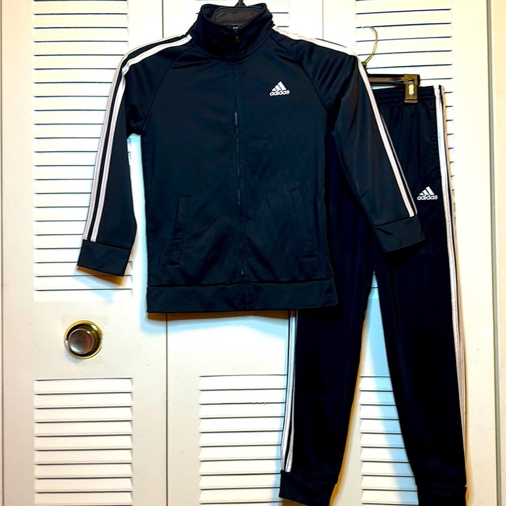 Boys adidas set size 7